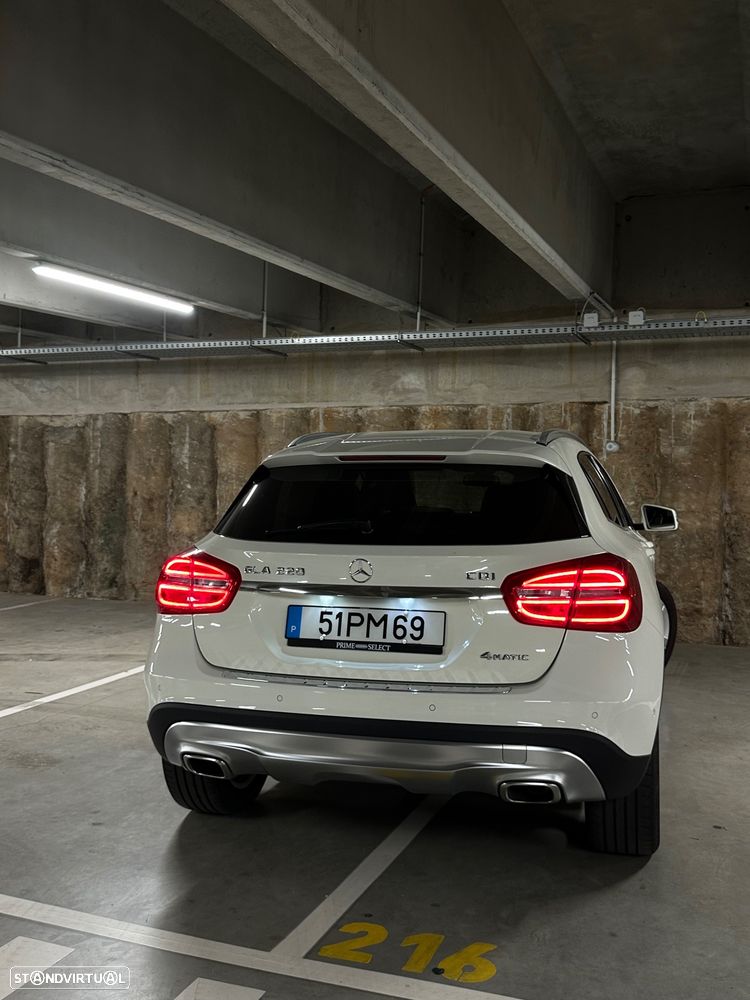 Mercedes-Benz GLA 220 - 4
