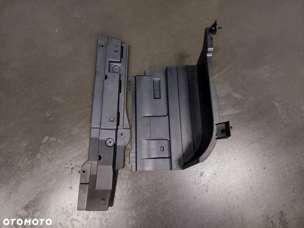 WNĘTRZE TAPICERKA BAGAŻNIKA BMW E91 - 9