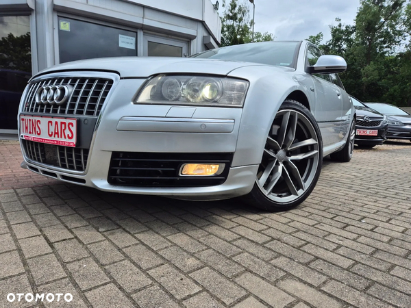 Audi S8 5.2 FSI Quattro