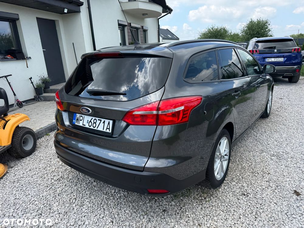 Ford Focus 1.6 TDCi DPF Trend - 16