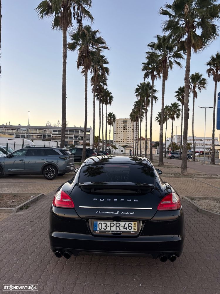 Porsche Panamera S Hybrid - 11