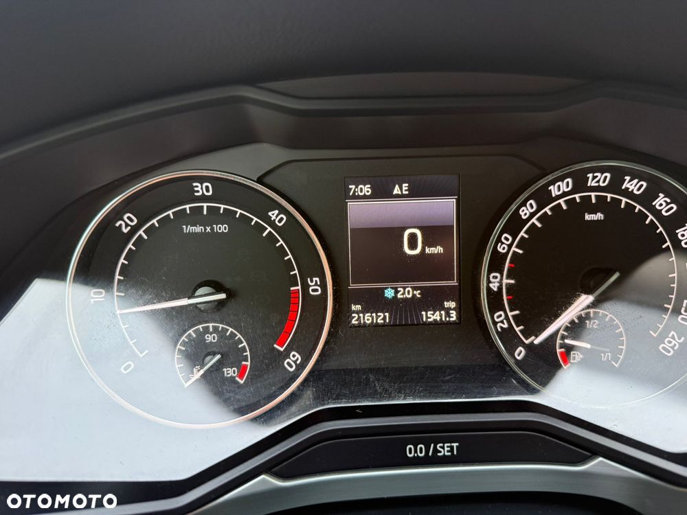 Skoda Superb 1.6 TDI Style - 9