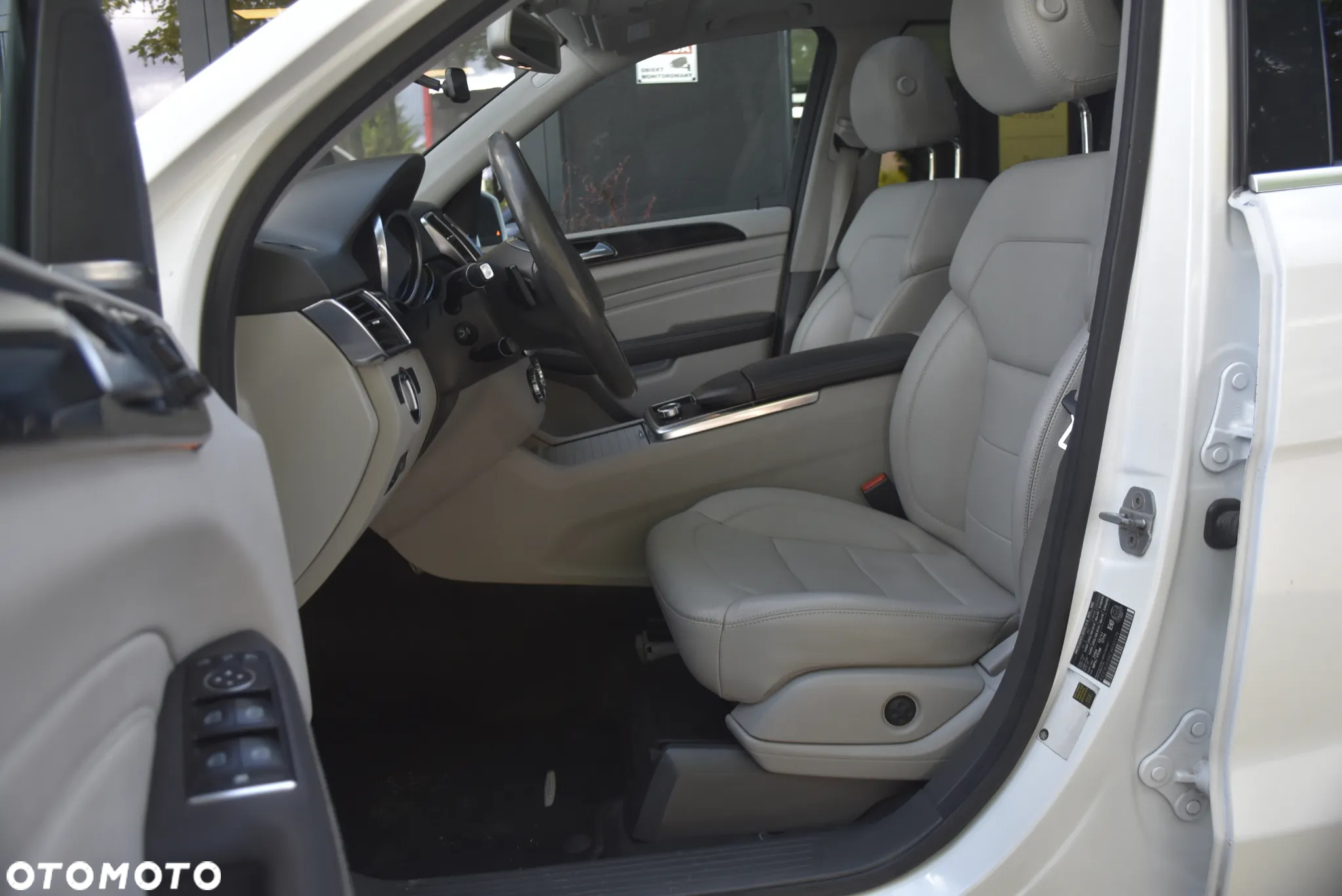 Mercedes-Benz ML 350 BlueTEC 4MATIC 7G-TRONIC Edition 1 - 8