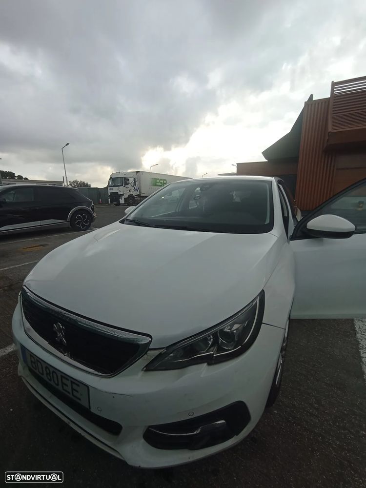 Peugeot 308 BlueHDi FAP 130 EAT6 Stop & Start Active - 31