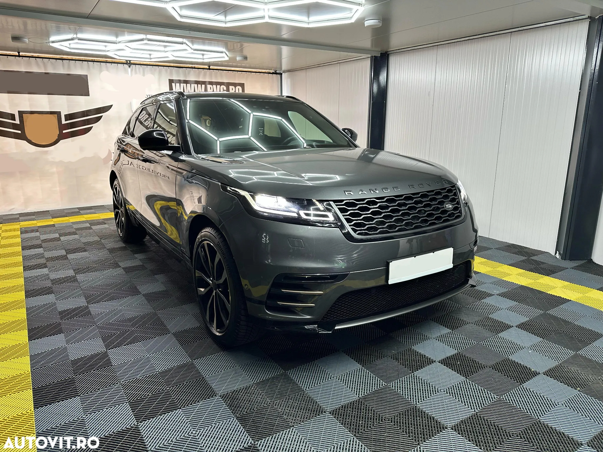 Land Rover Range Rover Velar 2.0 R-Dynamic S - 3