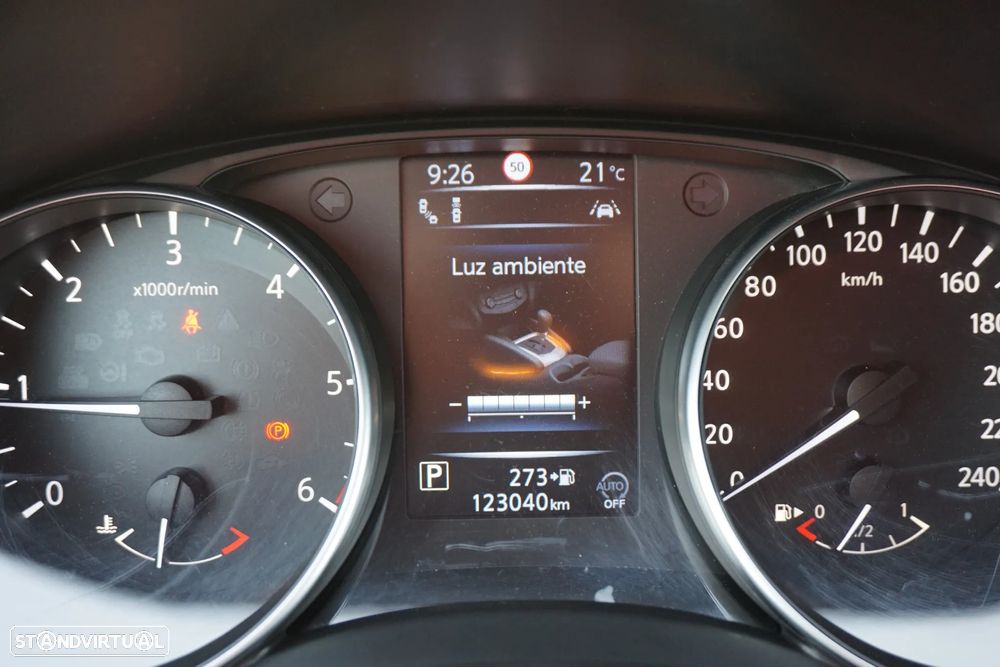 Nissan Qashqai 1.6 dCi Xtronic N-Connecta - 46