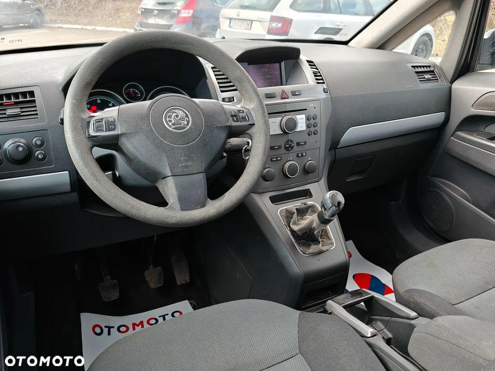 Opel Zafira 1.9 CDTI - 17