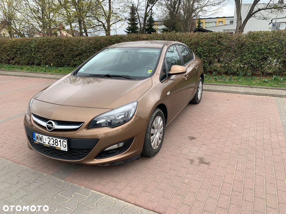 Opel Astra - 1