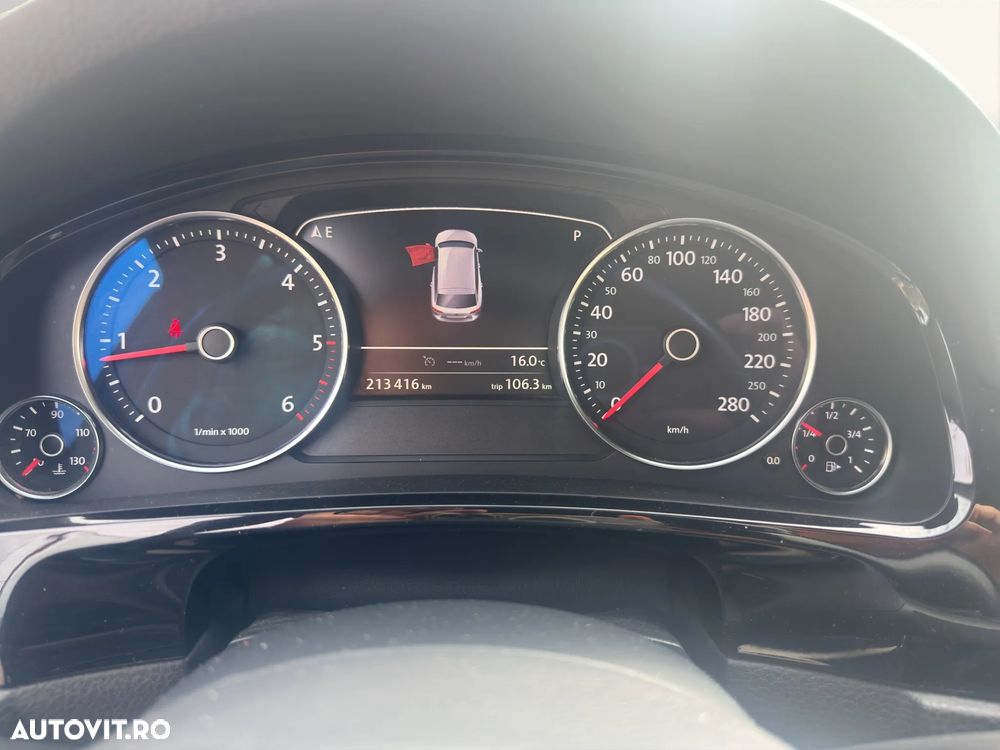 Volkswagen Touareg 3.0 V6 TDI BMT - 11