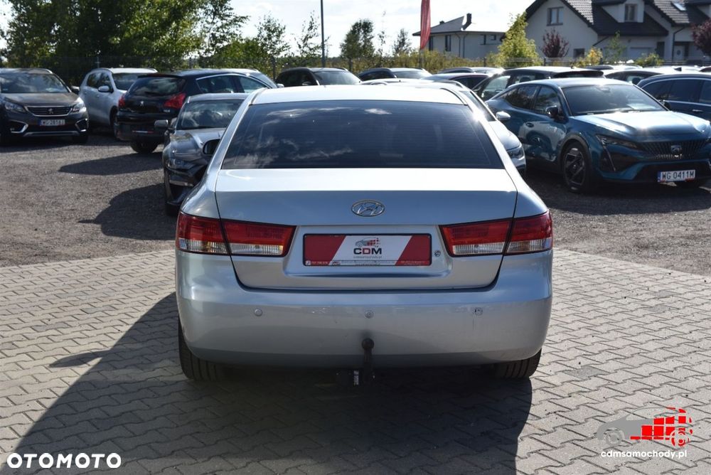 Hyundai Sonata - 9
