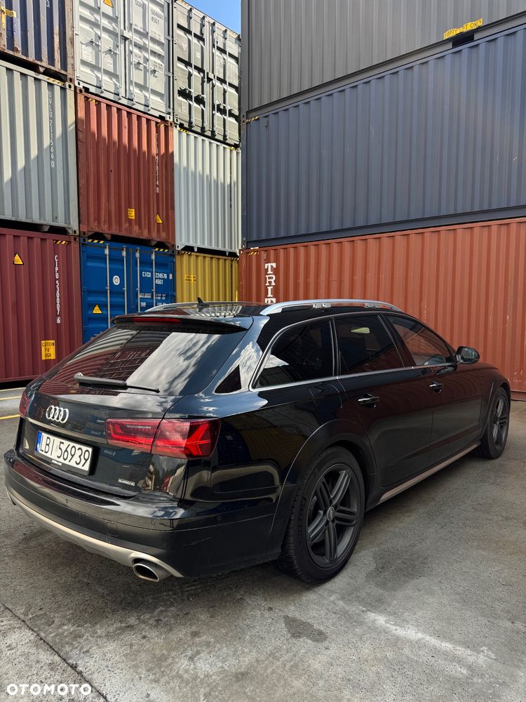 Audi A6 Allroad - 12