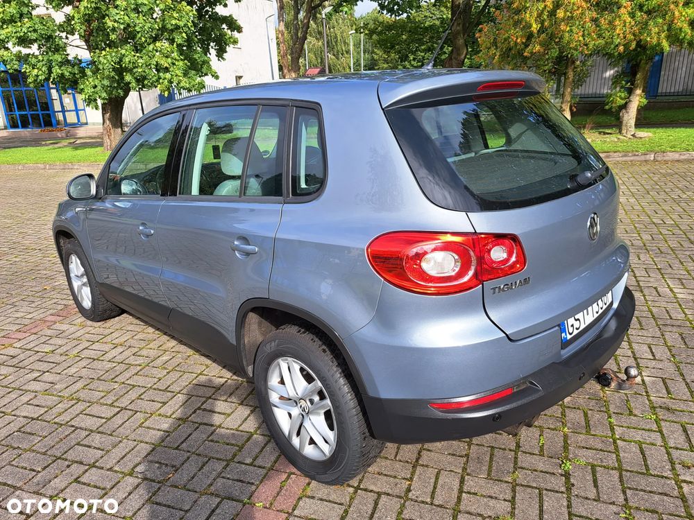 Volkswagen Tiguan - 2