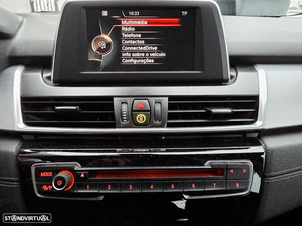 BMW 216 Active Tourer d Line Sport - 18