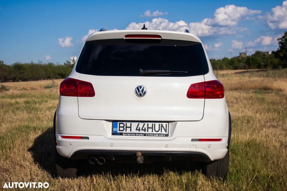 Volkswagen Tiguan 2.0 TDI 4Motion DSG Sport & Style - 4