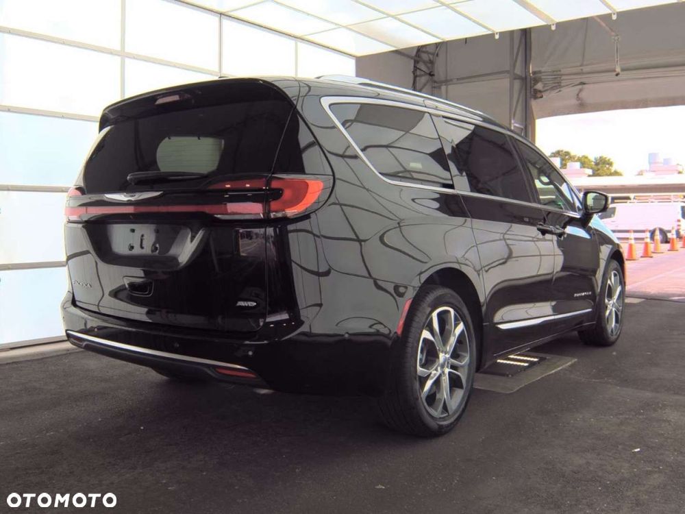 Chrysler Pacifica - 7