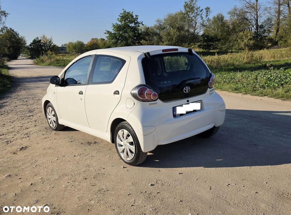Toyota Aygo CoolBlue - 12