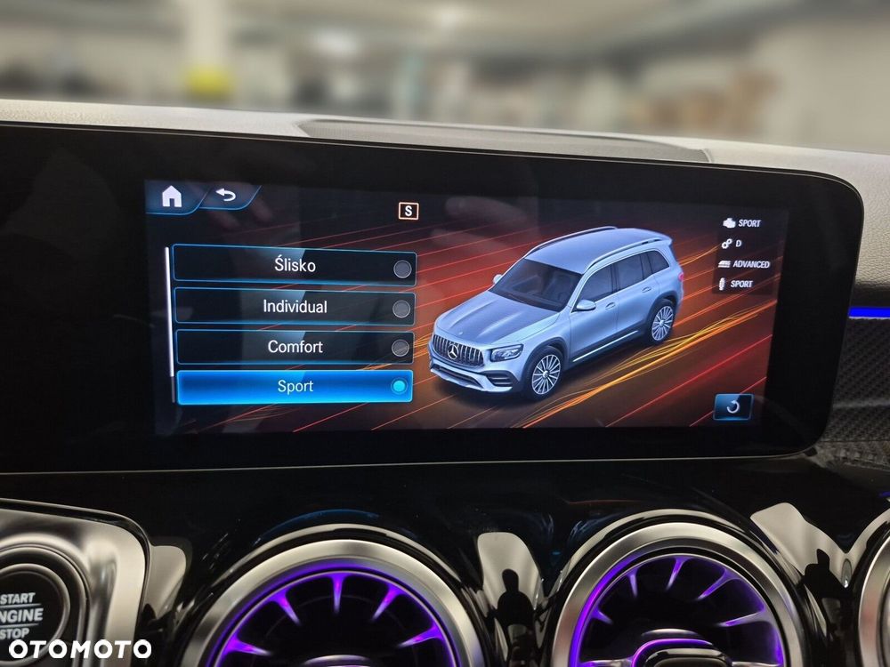 Mercedes-Benz GLB AMG 35 mHEV 4-Matic 8G-DCT - 27