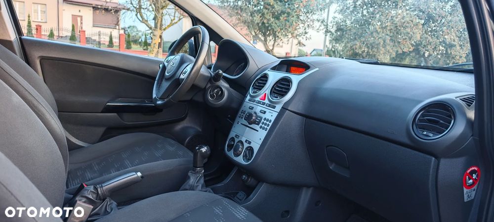 Opel Corsa - 19