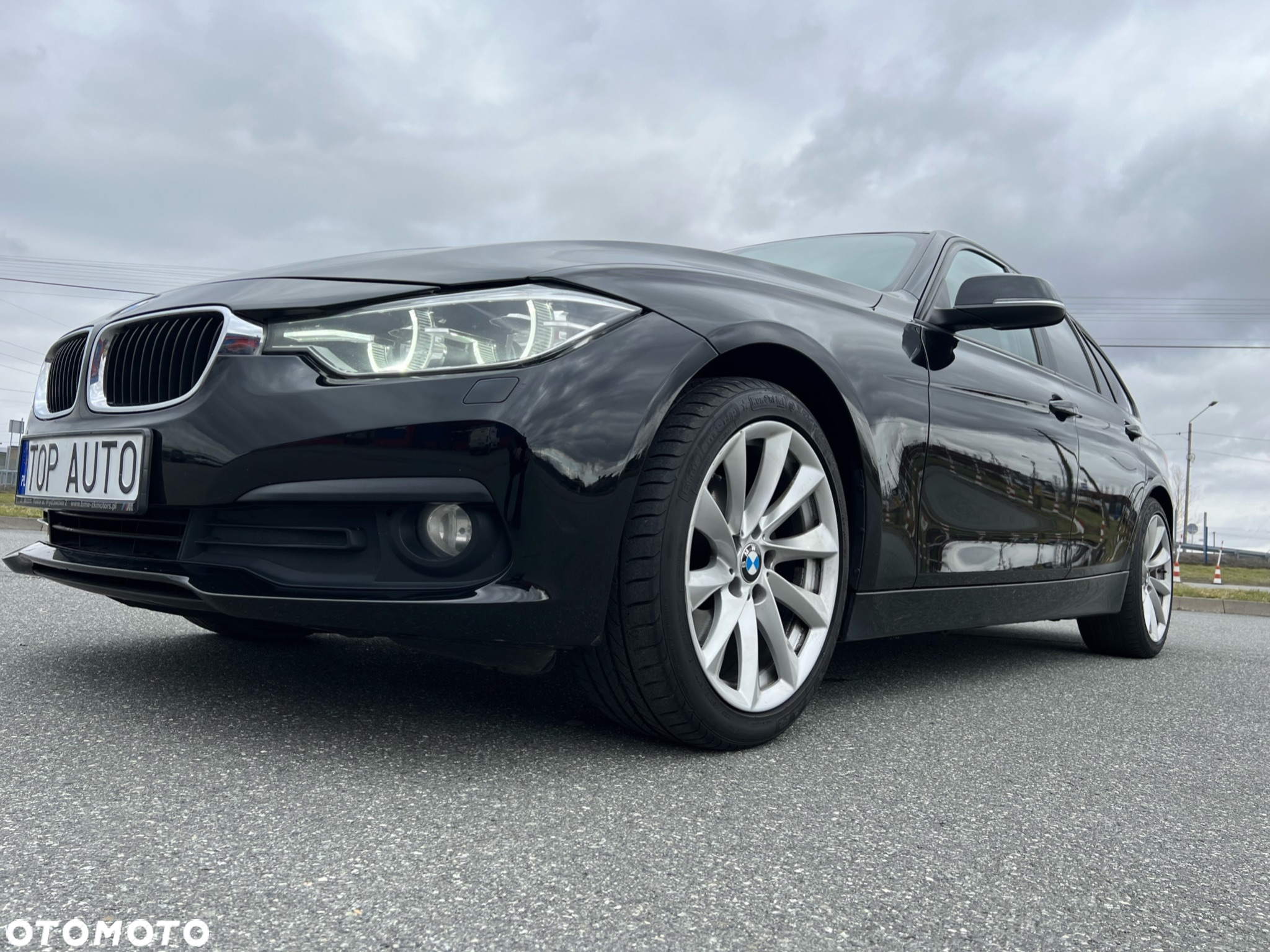 BMW Seria 3 320d Touring - 11