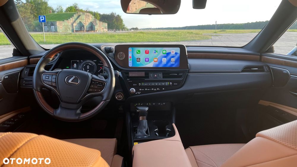 Lexus ES 300h Prestige - 6