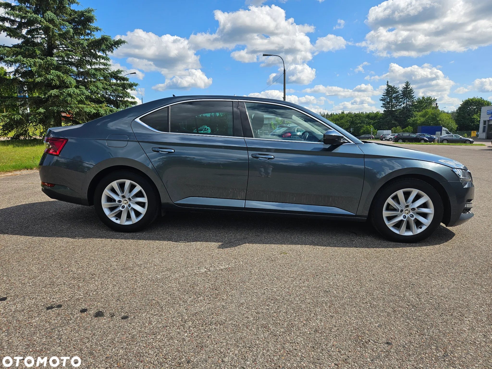 Skoda Superb 2.0 TDI Ambition - 4