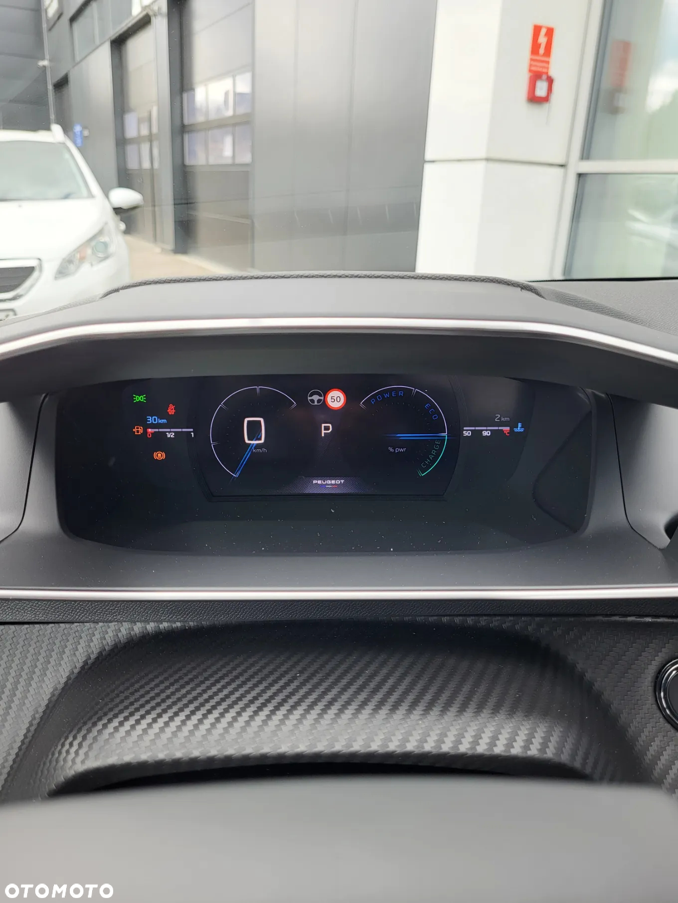 Peugeot 208 1.2 mHEV GT - 8