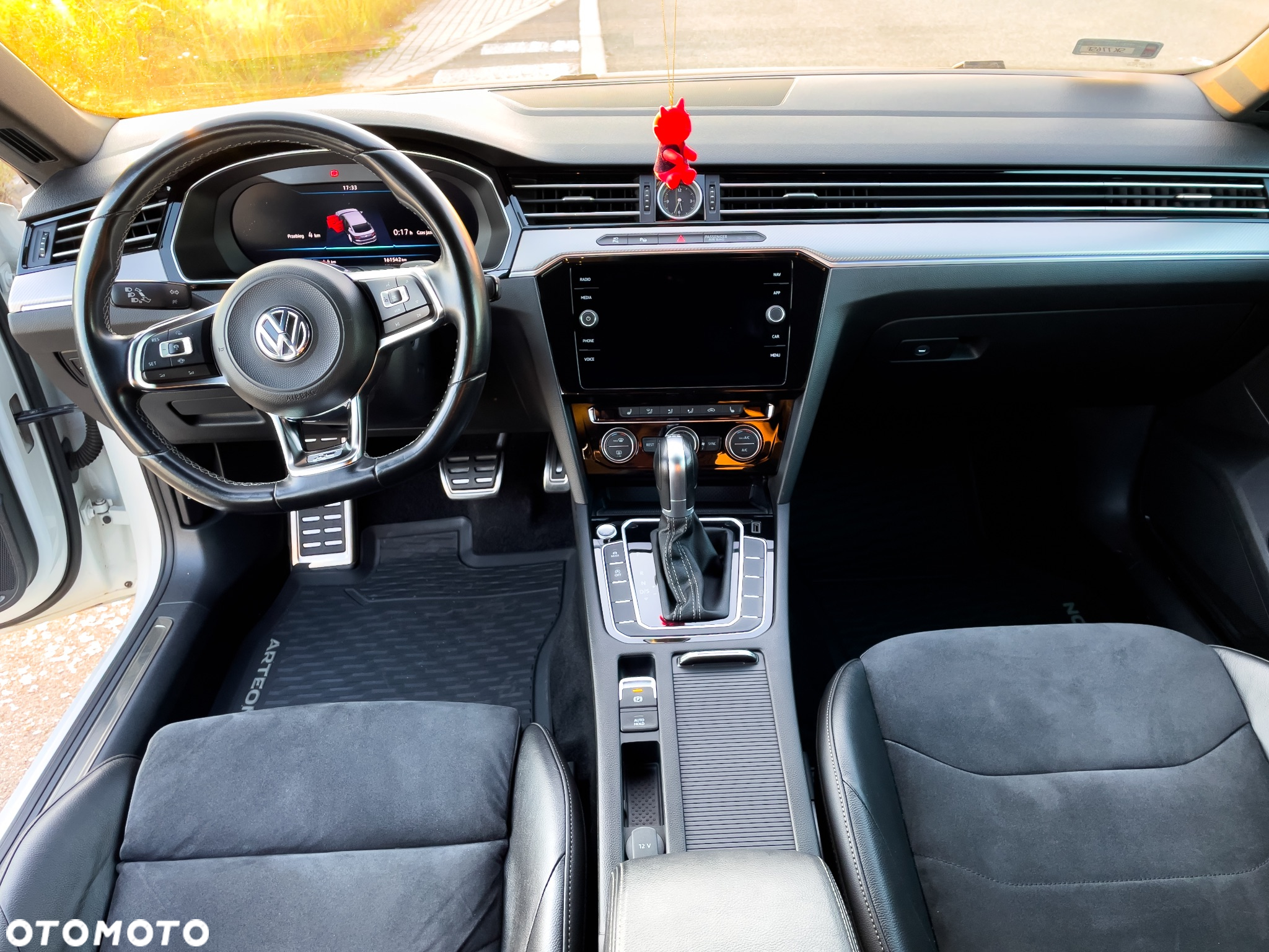 Volkswagen Arteon 2.0 TSI 4Motion R-Line DSG - 20