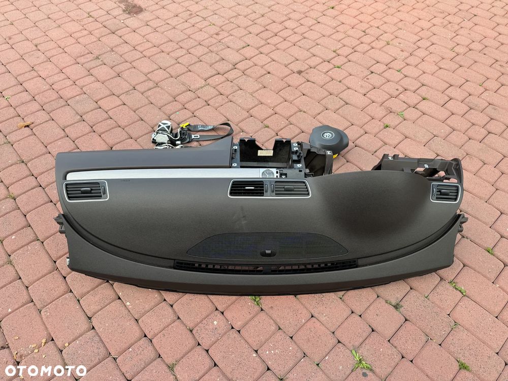 DESKA KONSOLA KOKPIT PODUSZKA PASY PASSAT B7 BRĄZOWA - 4