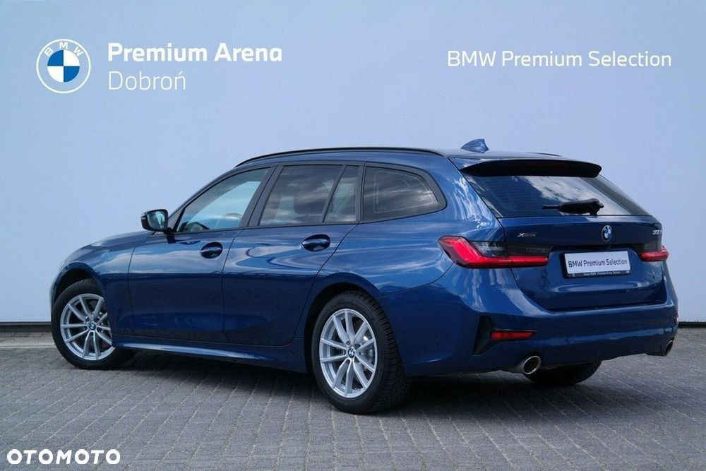 BMW Seria 3 330i Advantage sport - 5