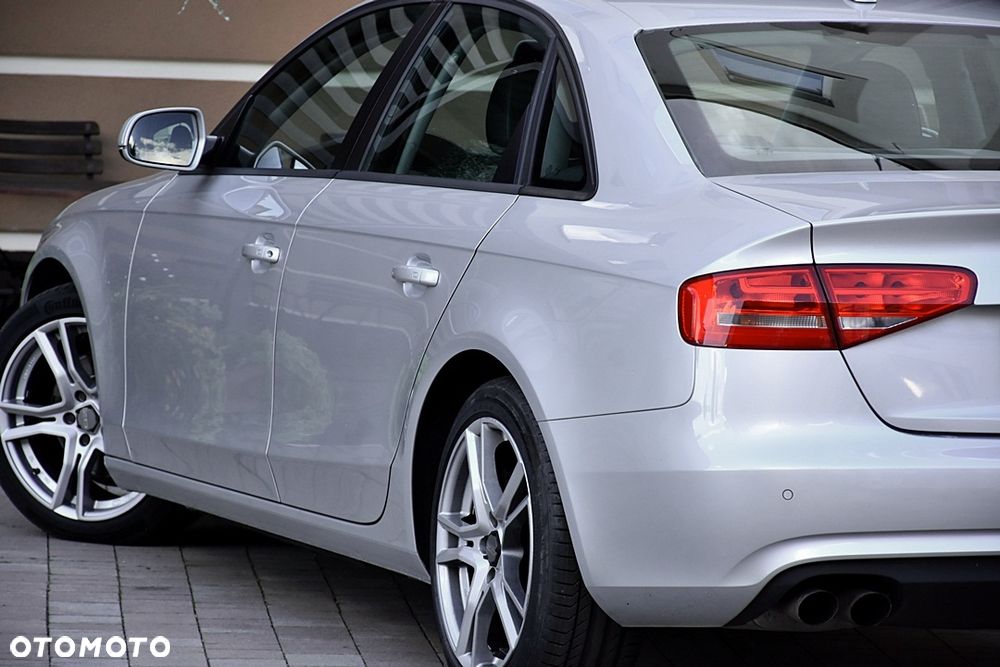 Audi A4 Limousine 1.8 TFSI Attraction - 12