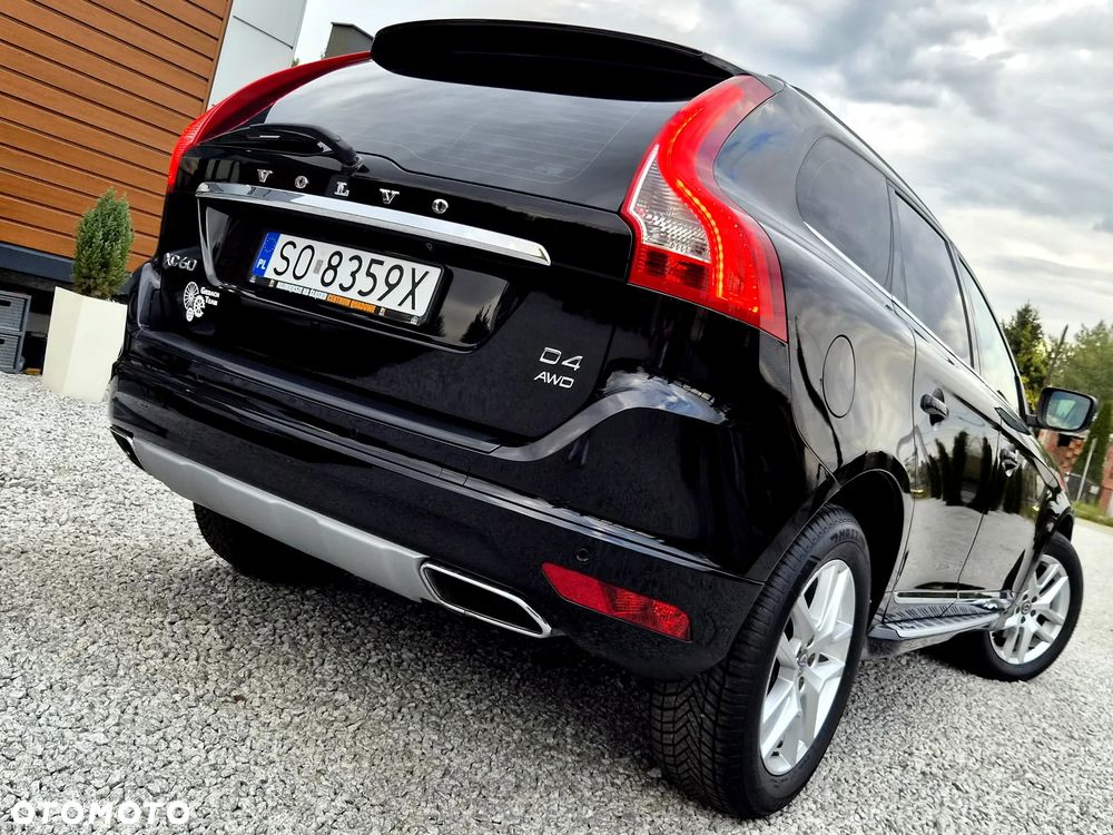 Volvo XC 60 D4 AWD Geartronic Summum - 32
