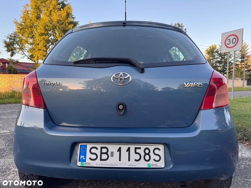 Toyota Yaris 1.0 Terra - 7