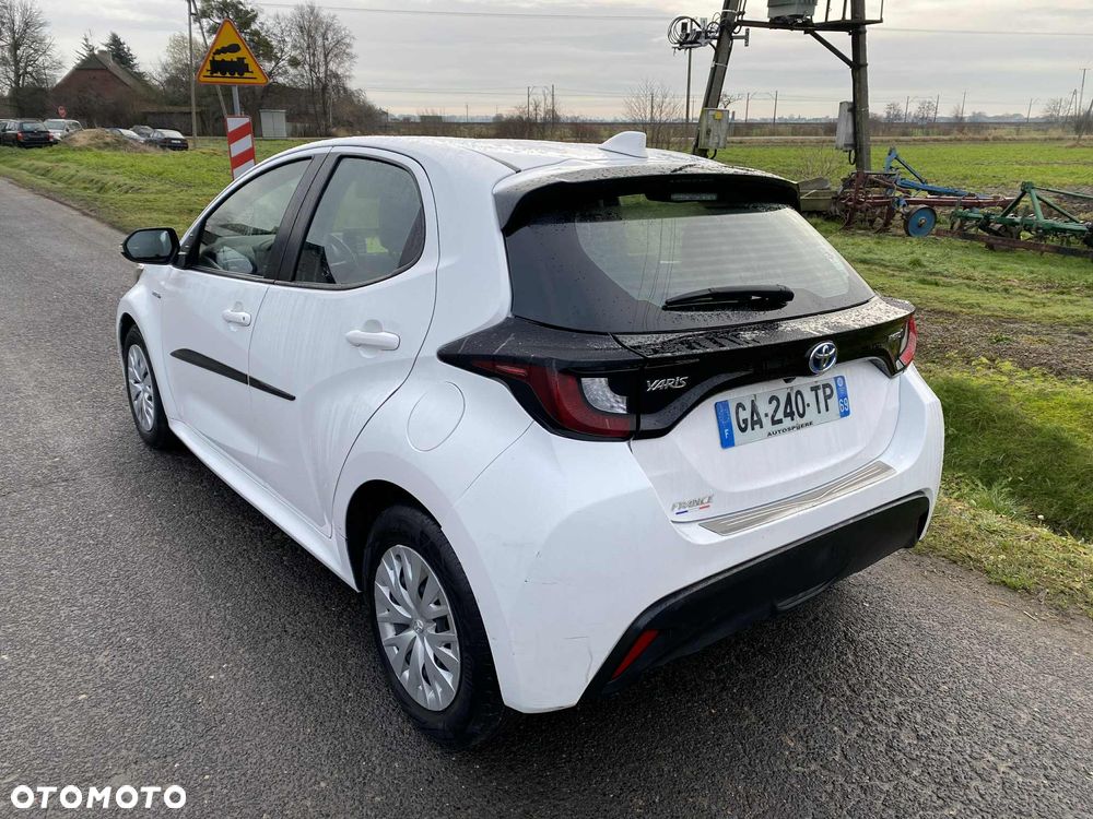 Toyota Yaris 116 1.5 VVT-i Business Edition - 4