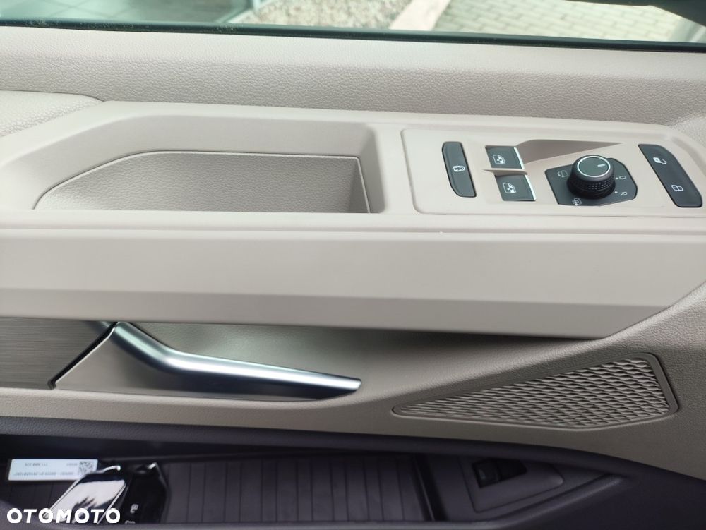 Volkswagen Multivan 2.0 TDI L2 Edition DSG - 26