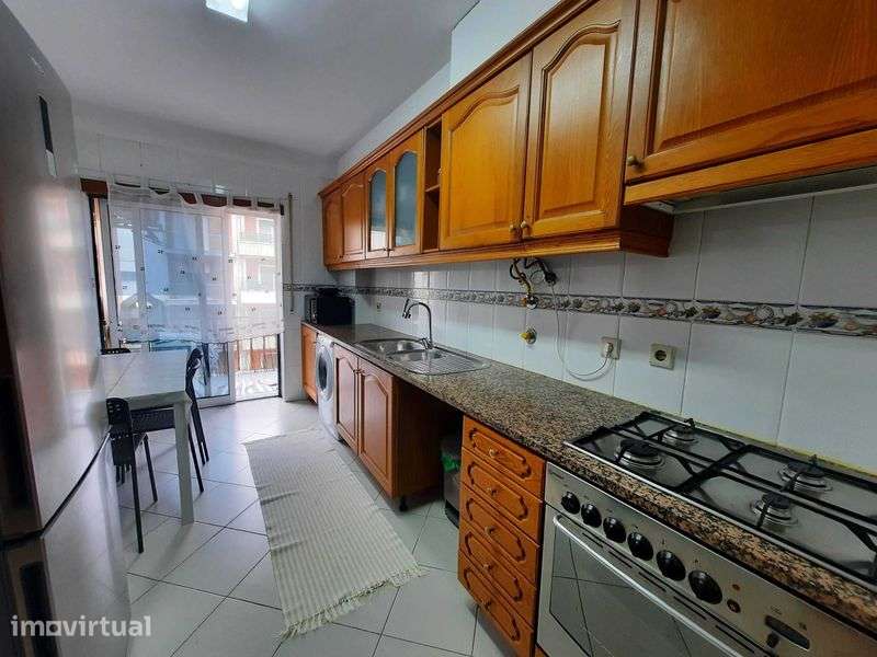 Apartamento mobilado e equipado no centro da Lousã, pronto a habitar - Grande imagem: 4/12