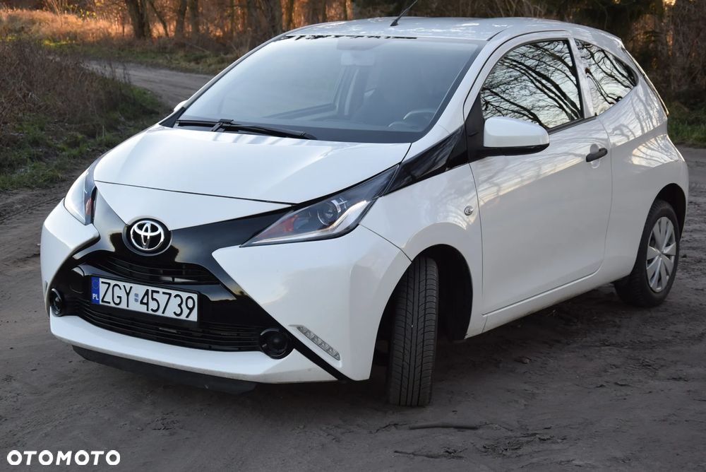 Toyota Aygo x - 21