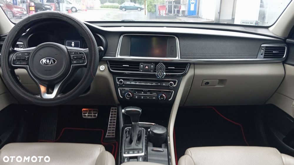 Kia Optima - 6