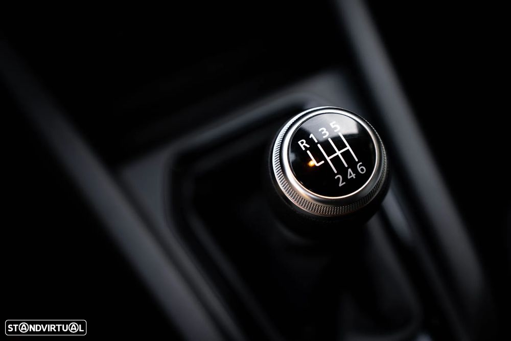 Renault Clio 1.0 TCe Evolution - 34