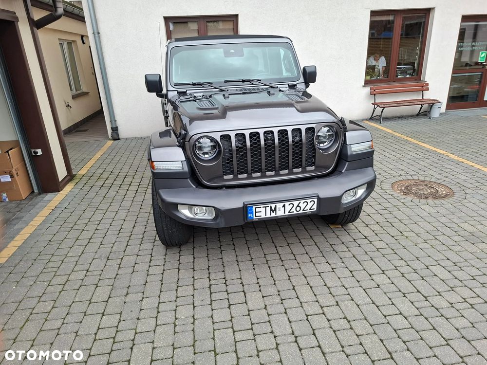 Jeep Wrangler - 10
