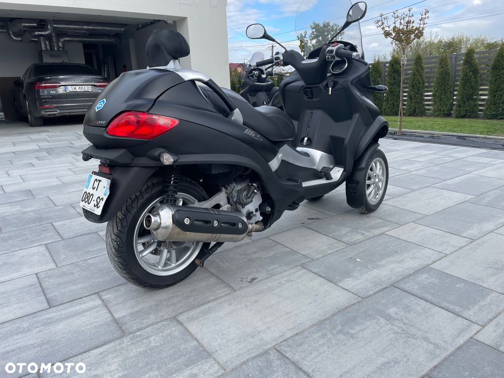 Piaggio MP-3 - 13