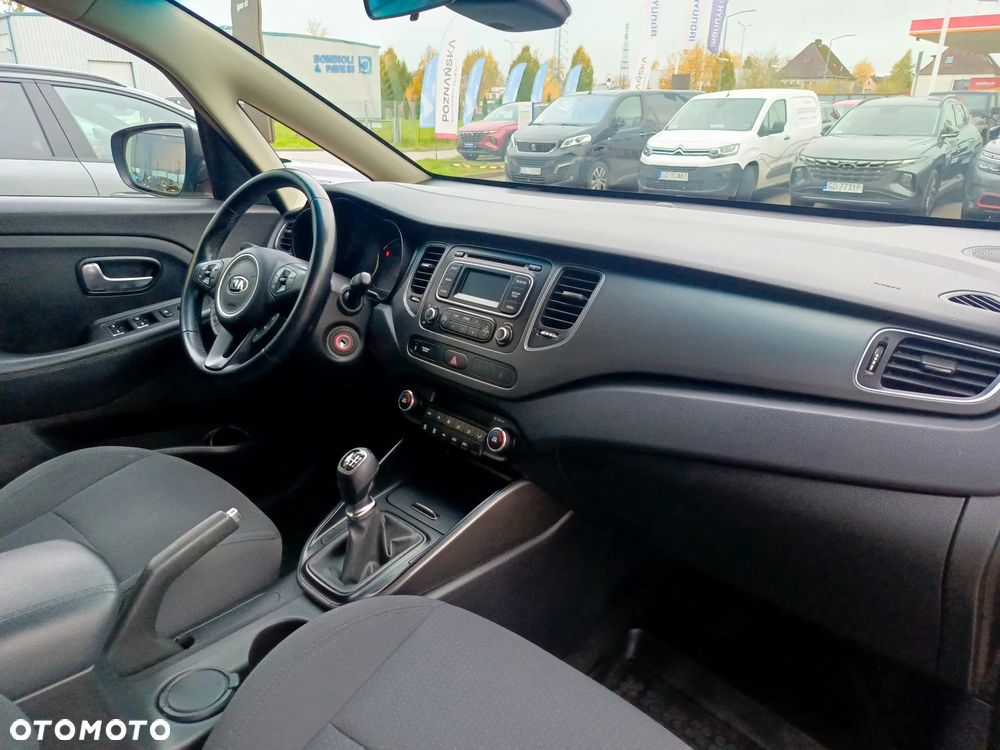 Kia Carens 1.6 GDI M - 18