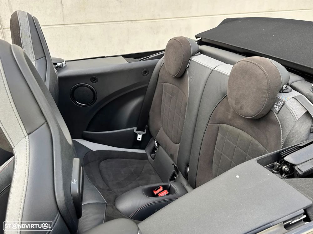 MINI Cabrio Cooper Premium JCW Auto - 24