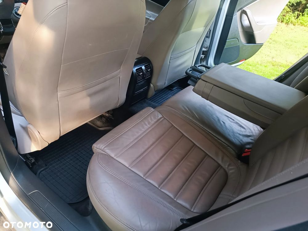 Volkswagen Passat 2.0 TDI 4Mot Highline - 36