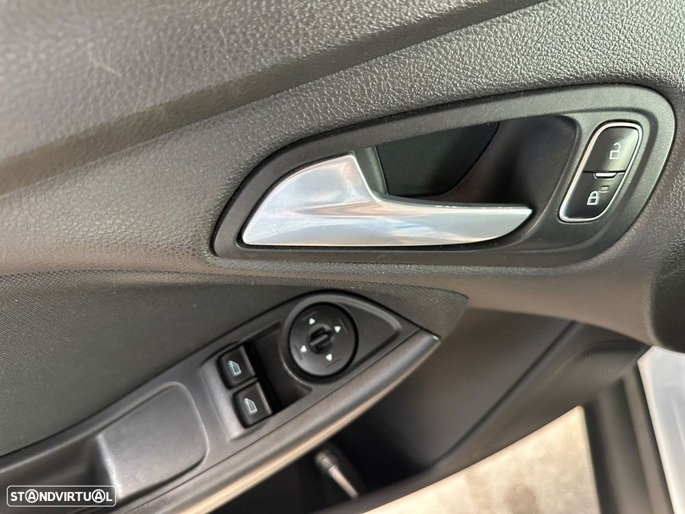 Ford Focus 1.5 TDCi Titanium ECOnetic - 12