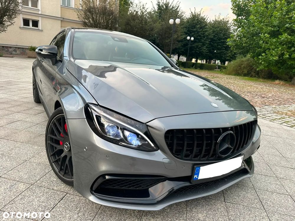 Mercedes-Benz Klasa C AMG 63 - 32