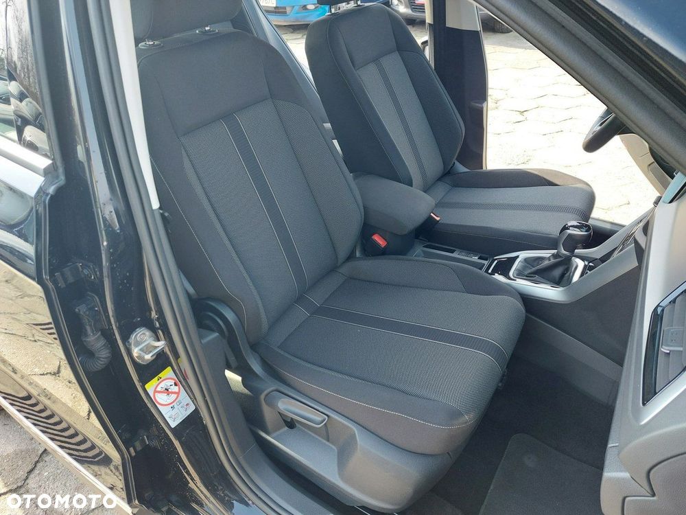 Volkswagen T-Roc - 17