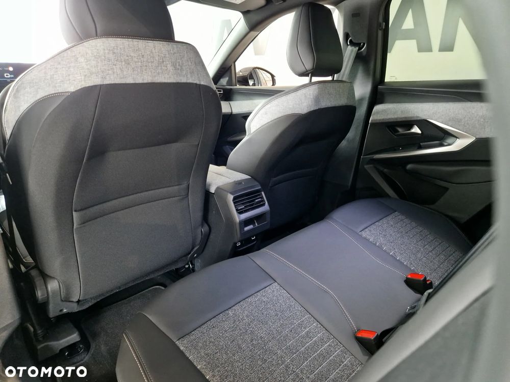 Peugeot 3008 1.2 PureTech mHEV Allure e-DCS6 - 14