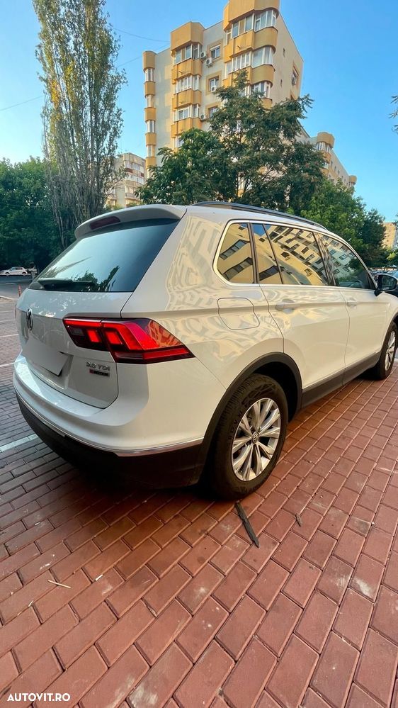 Volkswagen Tiguan 2.0 TDI 4Mot DSG Comfortline - 3