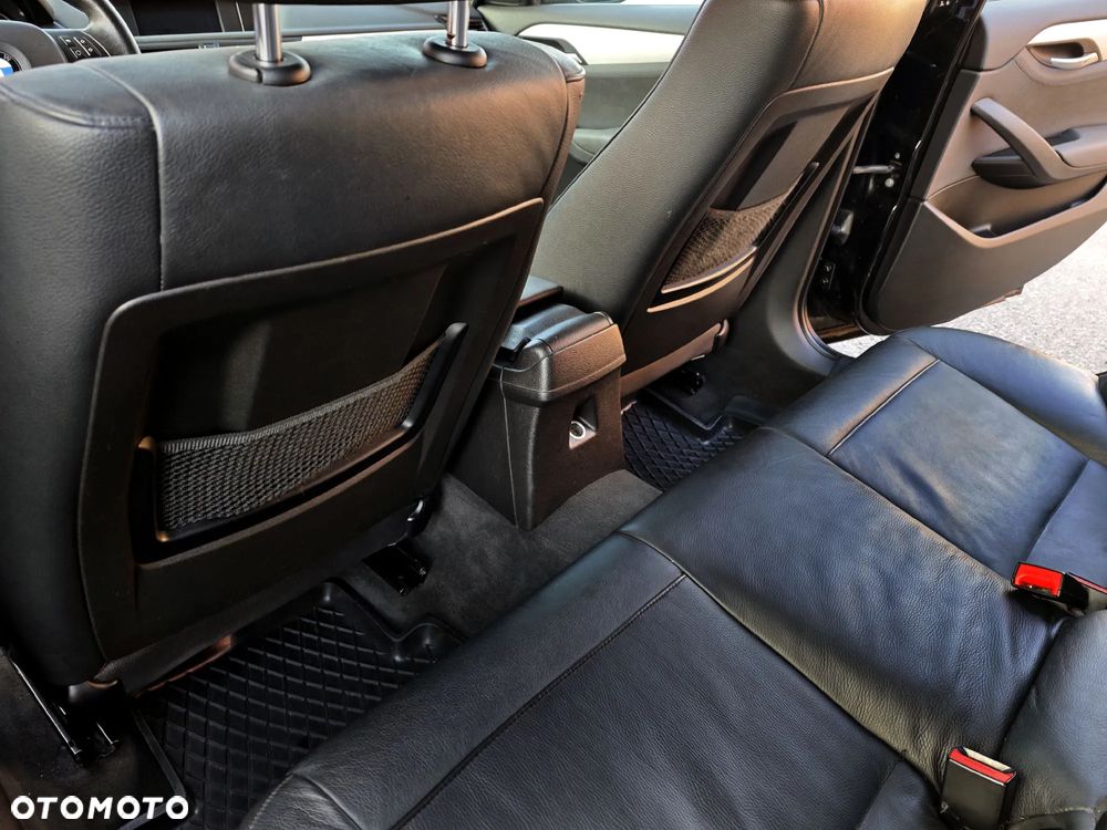 BMW X1 sDrive18d Sport Line - 10