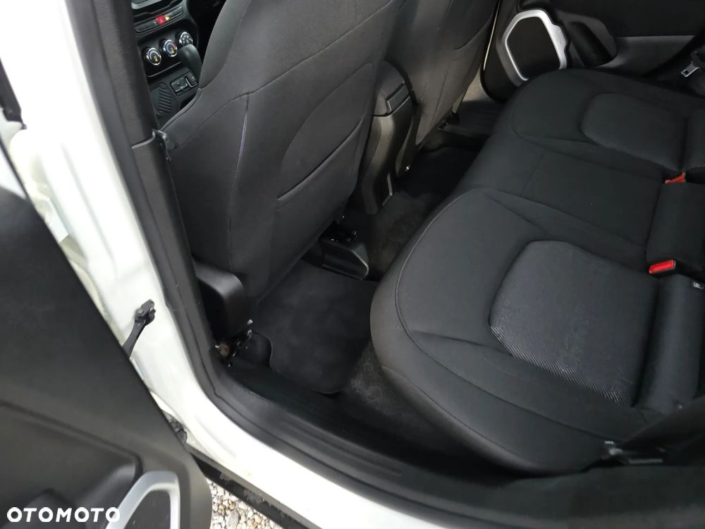 Jeep Renegade 1.4 MultiAir Longitude FWD S&S - 24